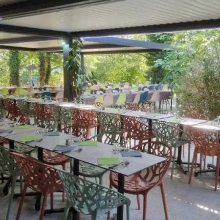Toile Avec Terrasse Pour 4 A - Api-1-52-1505 Martiel