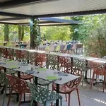 Toilé Avec Terrasse Pour 4 à - Api-1-52-1505 Martiel