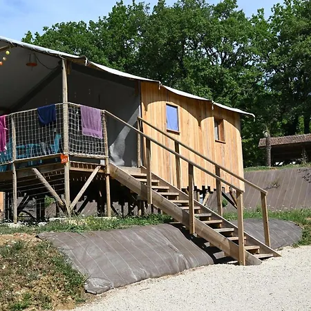 Toile Avec Terrasse Pour 4 A - Api-1-52-1505