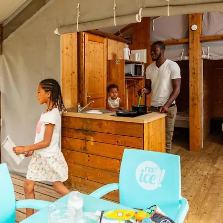 Toile Avec Terrasse Pour 4 A - Api-1-52-1505 *