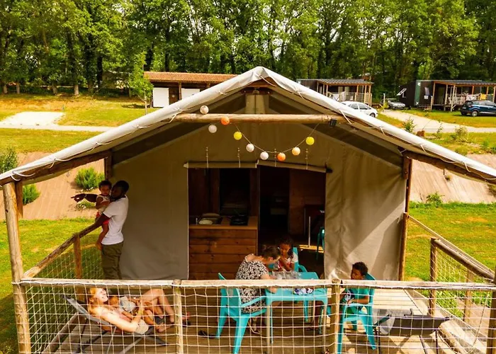 Toile Avec Terrasse Pour 4 A - Api-1-52-1505 Martiel