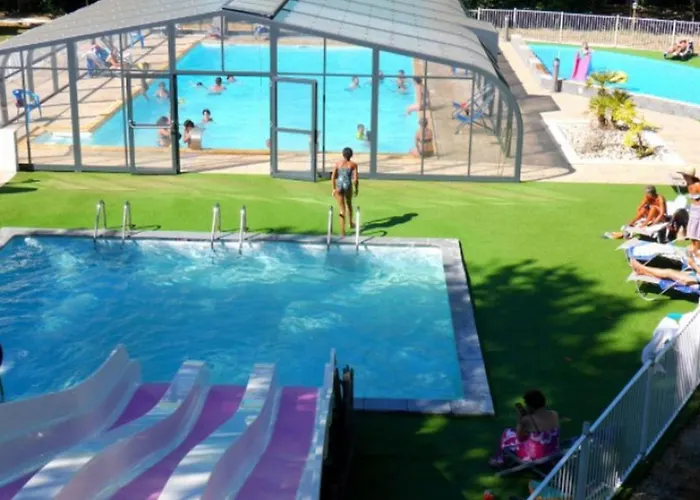 Toile Avec Terrasse Pour 4 A - Api-1-52-1505 אתר קמפינג Martiel