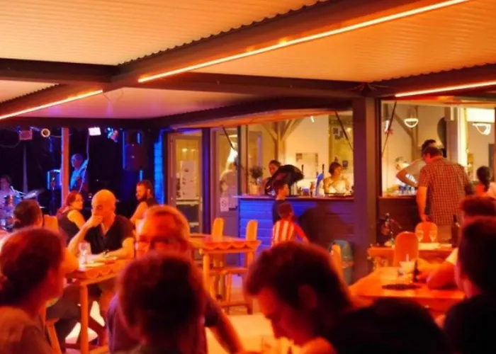 Toile Avec Terrasse Pour 4 A - Api-1-52-1505 אתר קמפינג