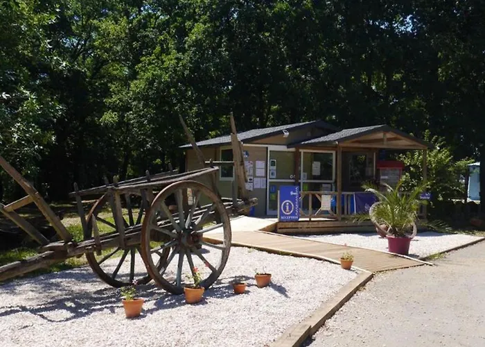 Toile Avec Terrasse Pour 4 A - Api-1-52-1505 Martiel